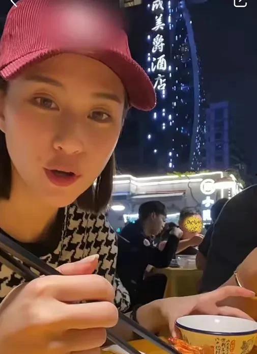 娱乐吃瓜爆料都是真的吗,吃瓜爆料,真相与谣言的交织